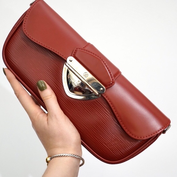 Louis Vuitton Montaigne Epi Red Clutch Bag - Picture 7 of 8